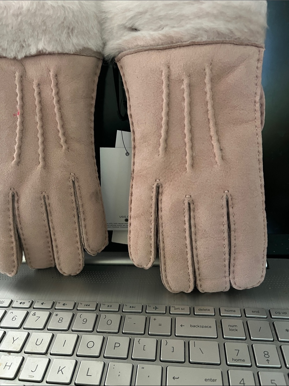 UGGs Women’s Exposed Shearling Pink Suede Gloves Sz M. NEW